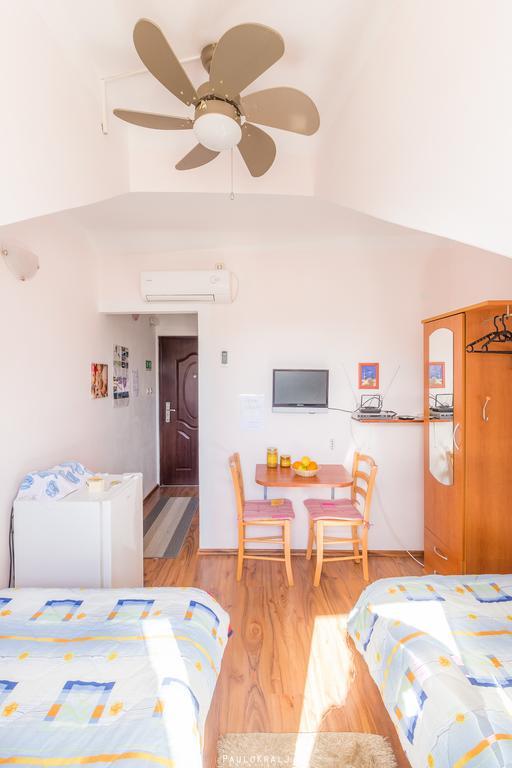 House Ina Ston Otel Dış mekan fotoğraf