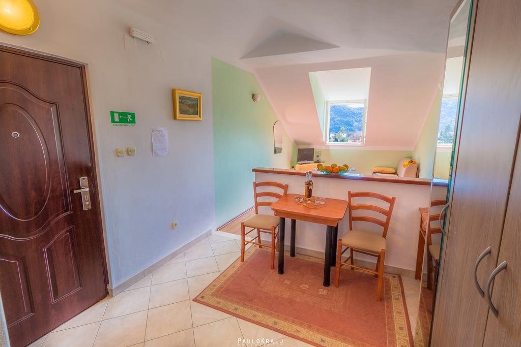 House Ina Ston Otel Dış mekan fotoğraf
